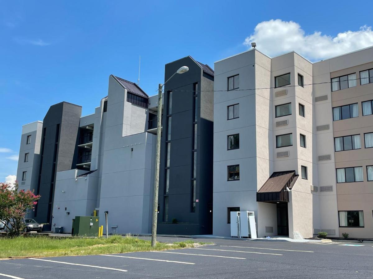 Quality Inn & Suites Spring Lake - Fayetteville Near Fort Bragg 외부 사진