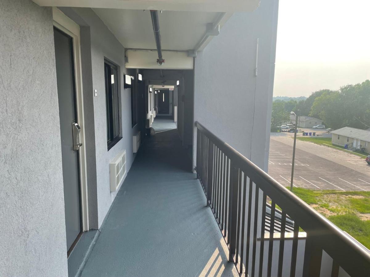 Quality Inn & Suites Spring Lake - Fayetteville Near Fort Bragg 외부 사진