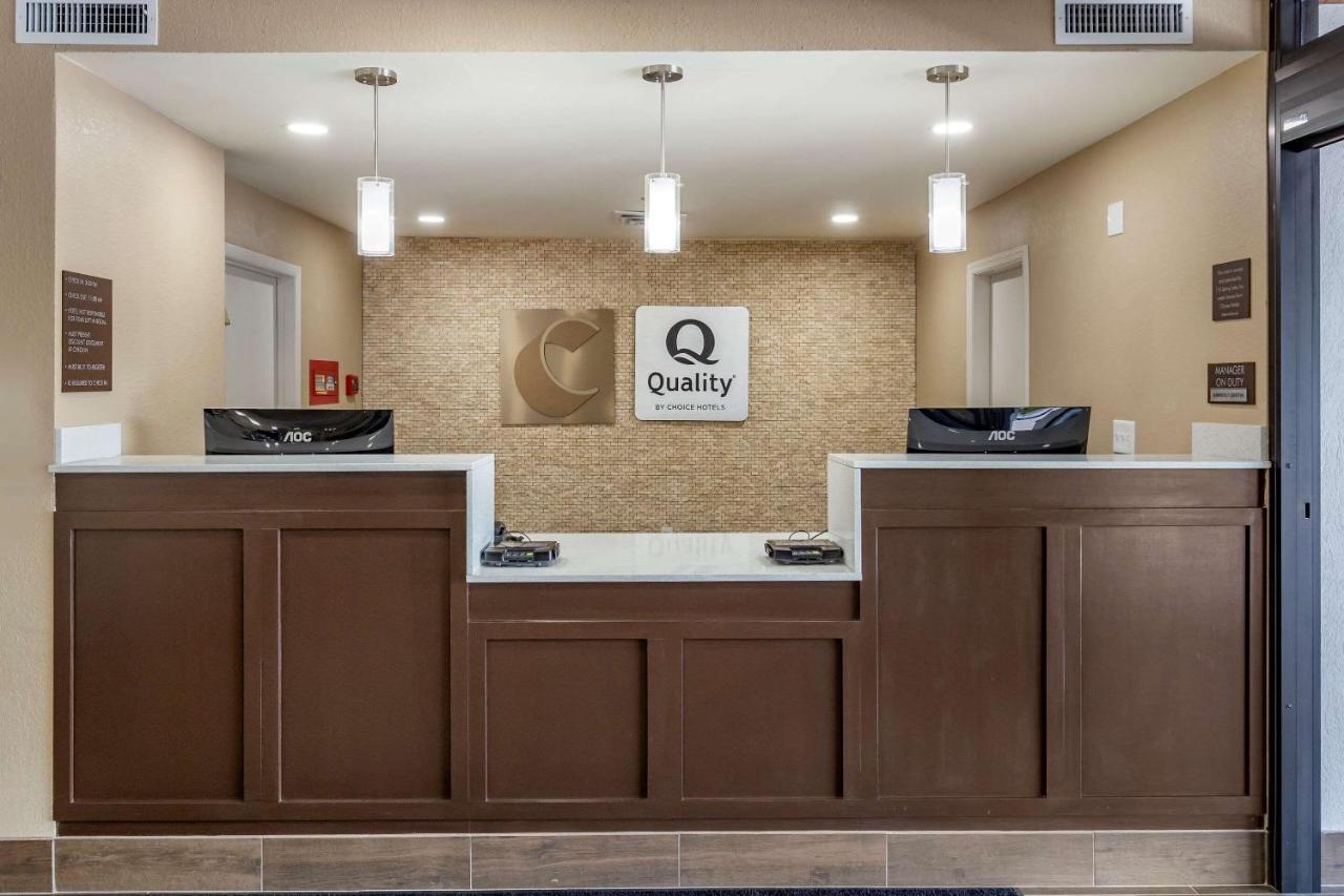 Quality Inn & Suites Spring Lake - Fayetteville Near Fort Bragg 외부 사진