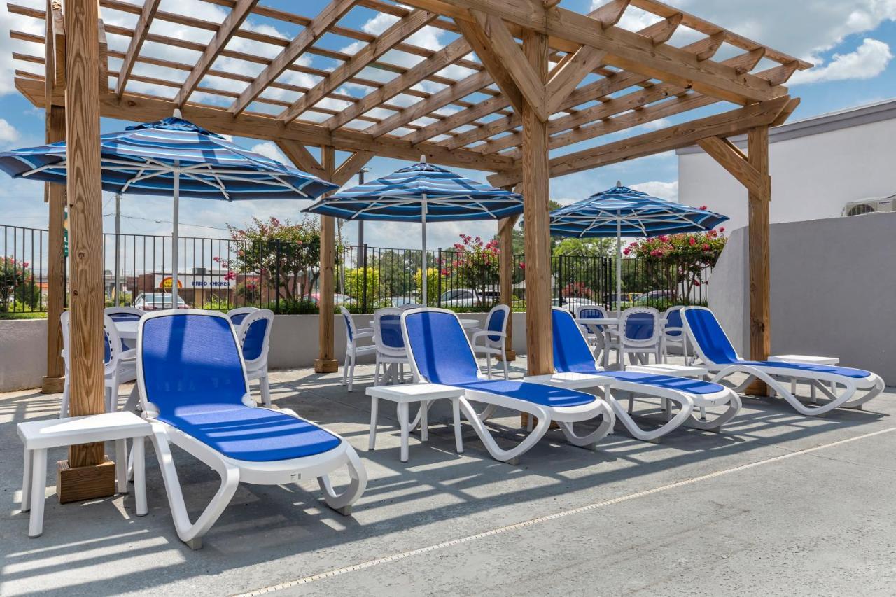 Quality Inn & Suites Spring Lake - Fayetteville Near Fort Bragg 외부 사진
